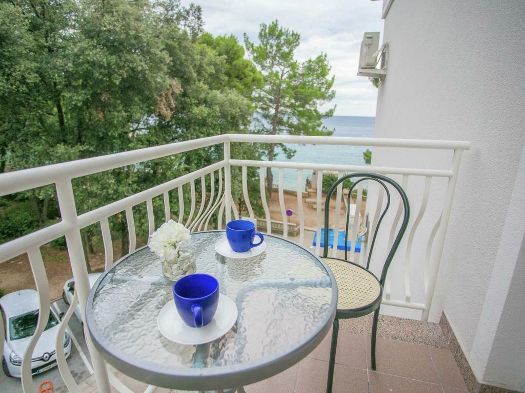 Sesar Apartments Krk - No. 3 Cvita Krk Town Exterior photo