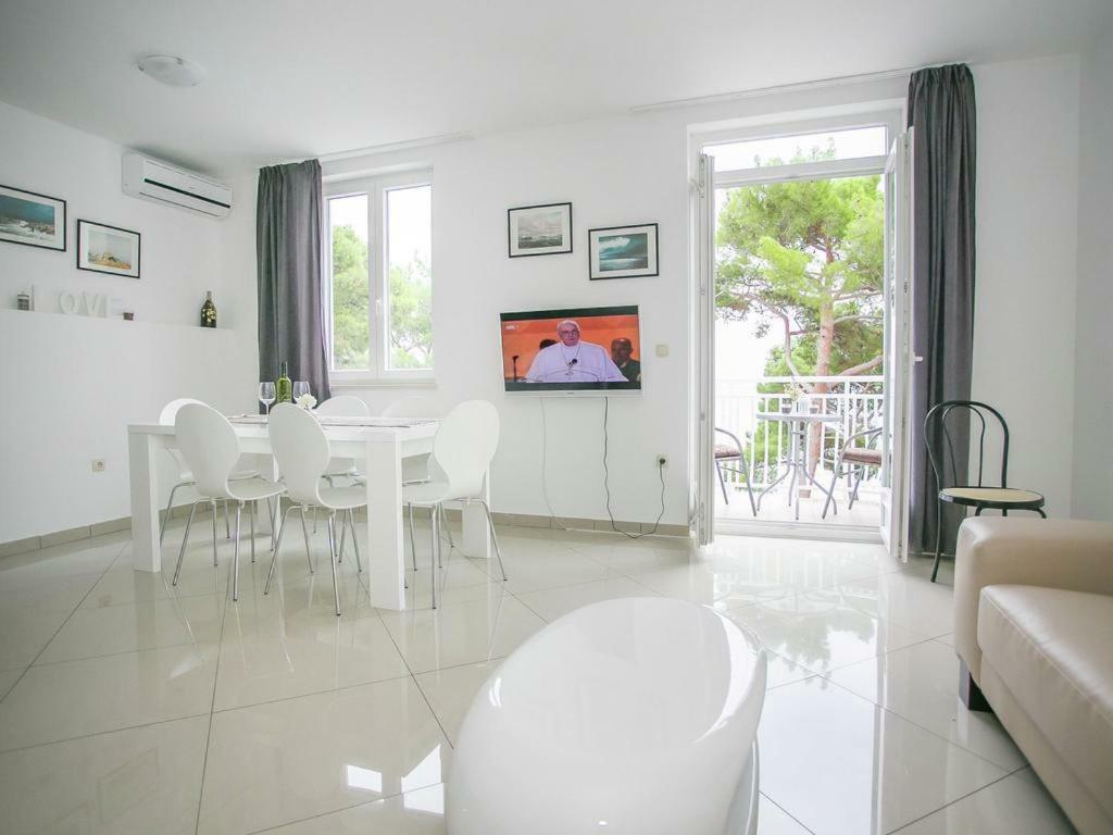 Sesar Apartments Krk - No. 3 Cvita Krk Town Exterior photo